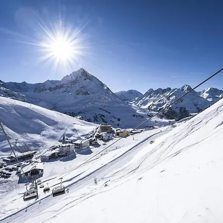 Sun & Snow In