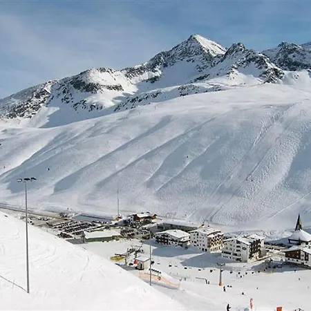 Sun & Snow In *